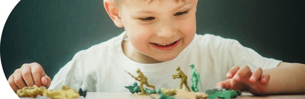 Retro Toys - Boy playing with Retro Mini Soldier 60 Pack